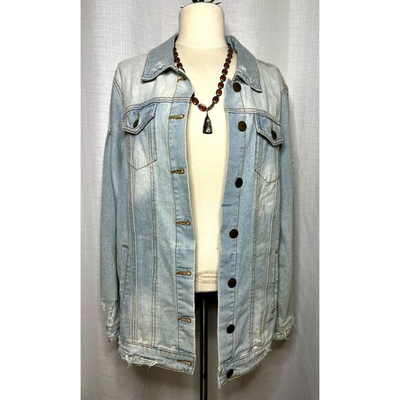 Mono B | oversized light wash denim jacket w/ distressed back NWOT R$64 Small - Picture 2 of 7